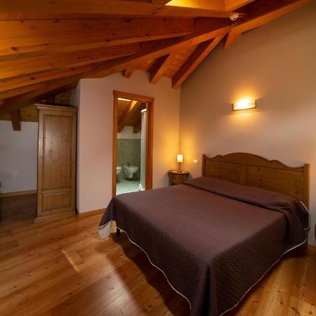 Albergo Parigi Arsie Bagian luar foto