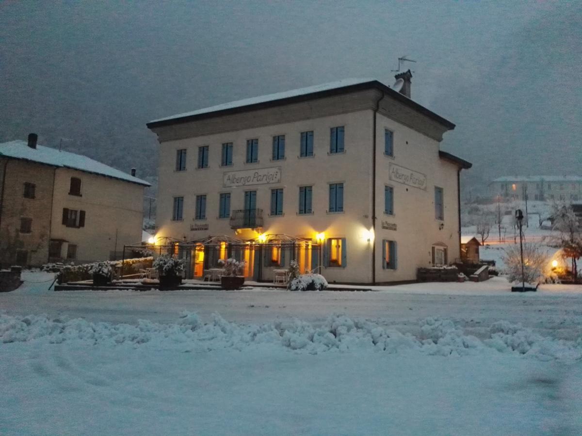 Albergo Parigi Arsie Bagian luar foto