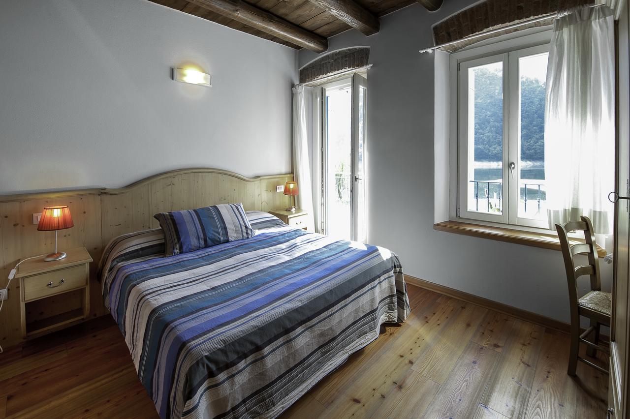 Albergo Parigi Arsie Bagian luar foto